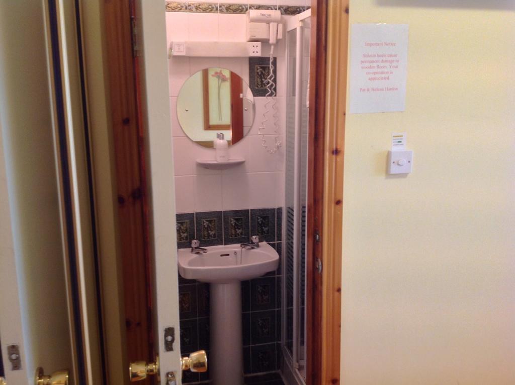 גלוואיי Clochard Bed & Breakfast חדר תמונה